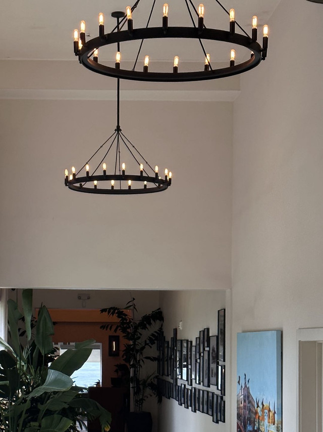 Camilo Vintage Candelabra 2-Tier Round Chandelier