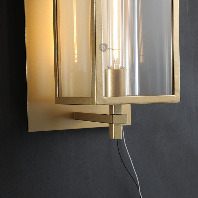 Alfresco Grand Square Wall Sconce 18''